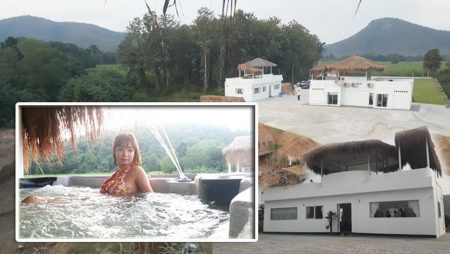 สวนสมุนไพรพระร่วง บ้านมอนโตซา เขาหลวง