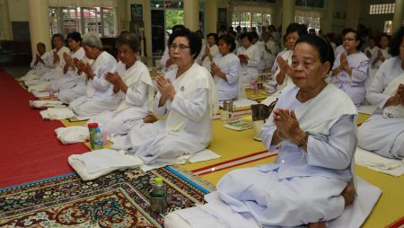 วันวิสาขบูชา-ทำบุญ-มหาสารคาม