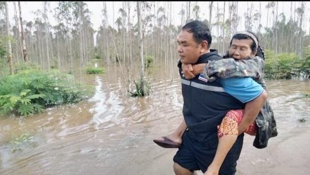 นายกสายลุย