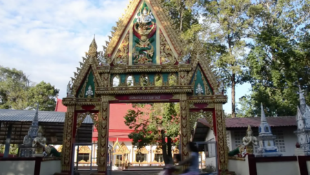 เผาผี พระไม่ยอม