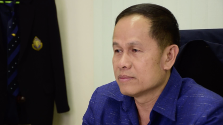 คลิปแจกเงิน