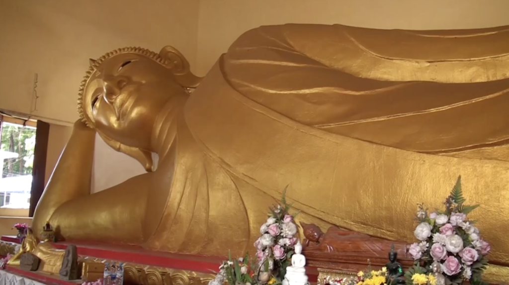 พระนอน