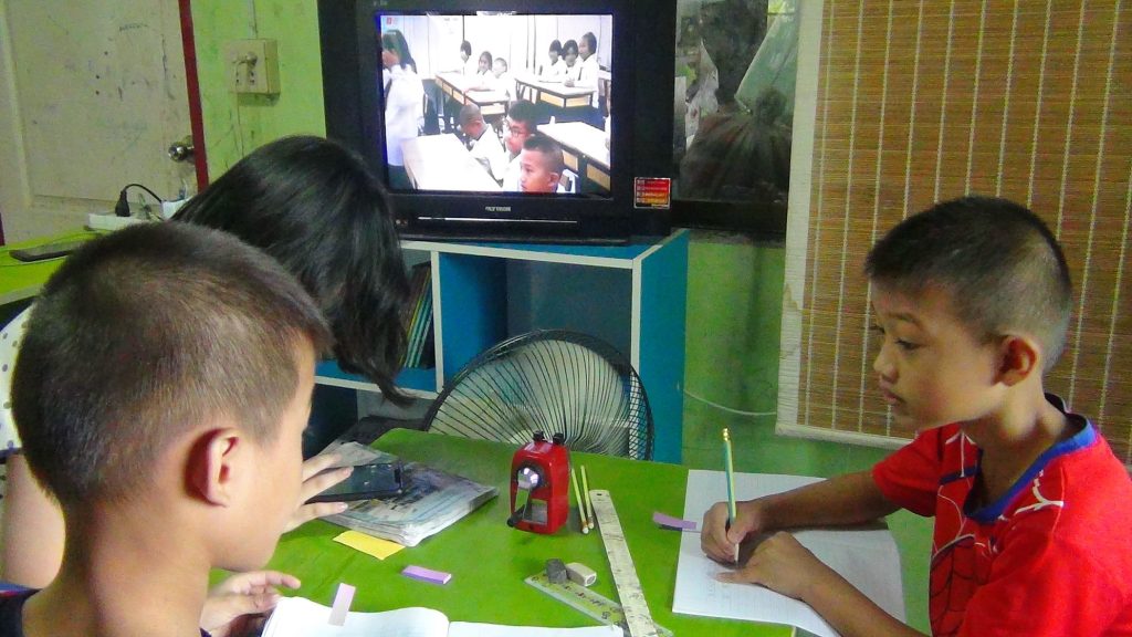 เรียนผ่านระบบ ทีวีดิจิตอล