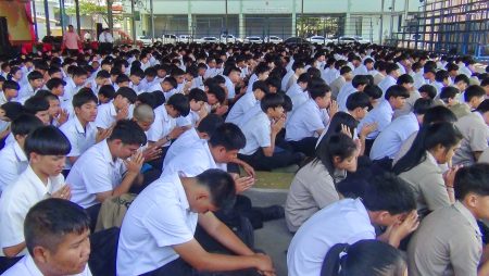 แห่มาเรียนแน่นสายอาชีพ